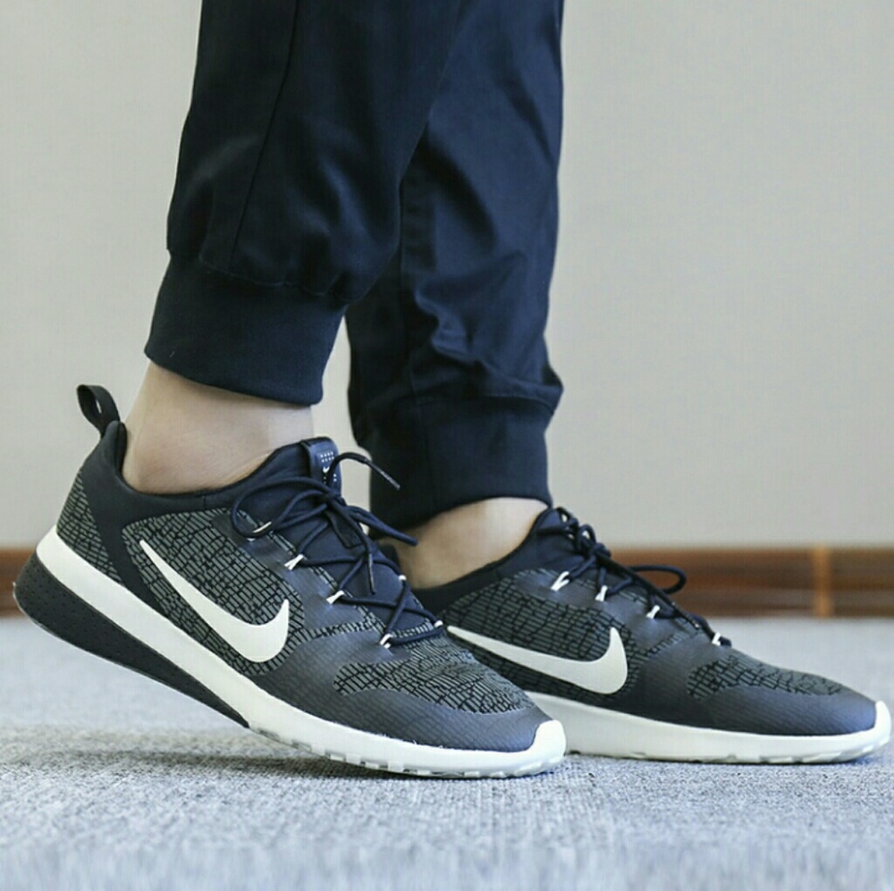 NIKE CK RACER SHOES